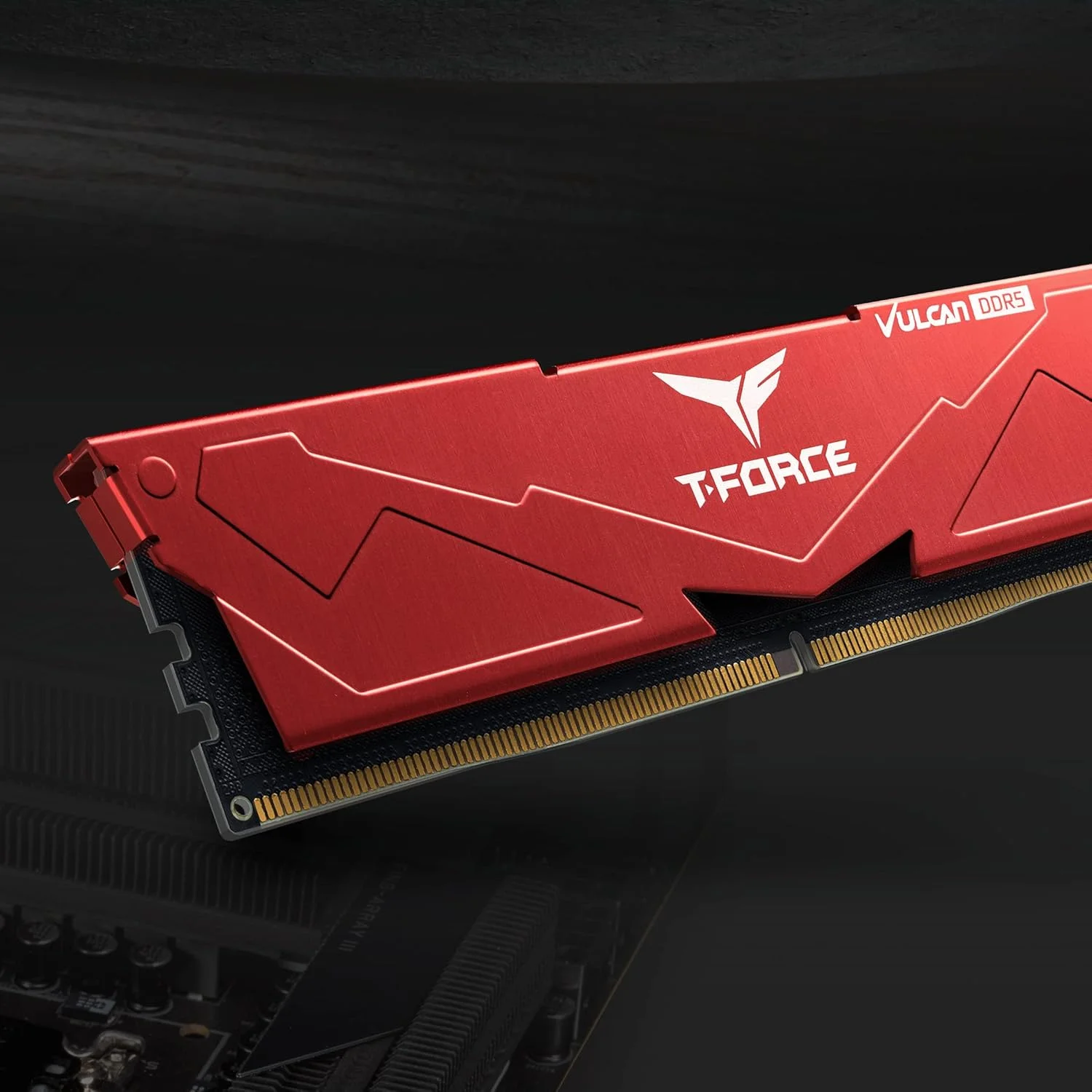 رم دسکتاپ TEAMGROUP T-Force Vulcan DDR5 64GB (2x32GB) 6000MHz (PC5-48000) CL38 سازگار با Intel XMP 3.0 و AMD Expo قرمز مدل FLRD564G6000HC38ADC01