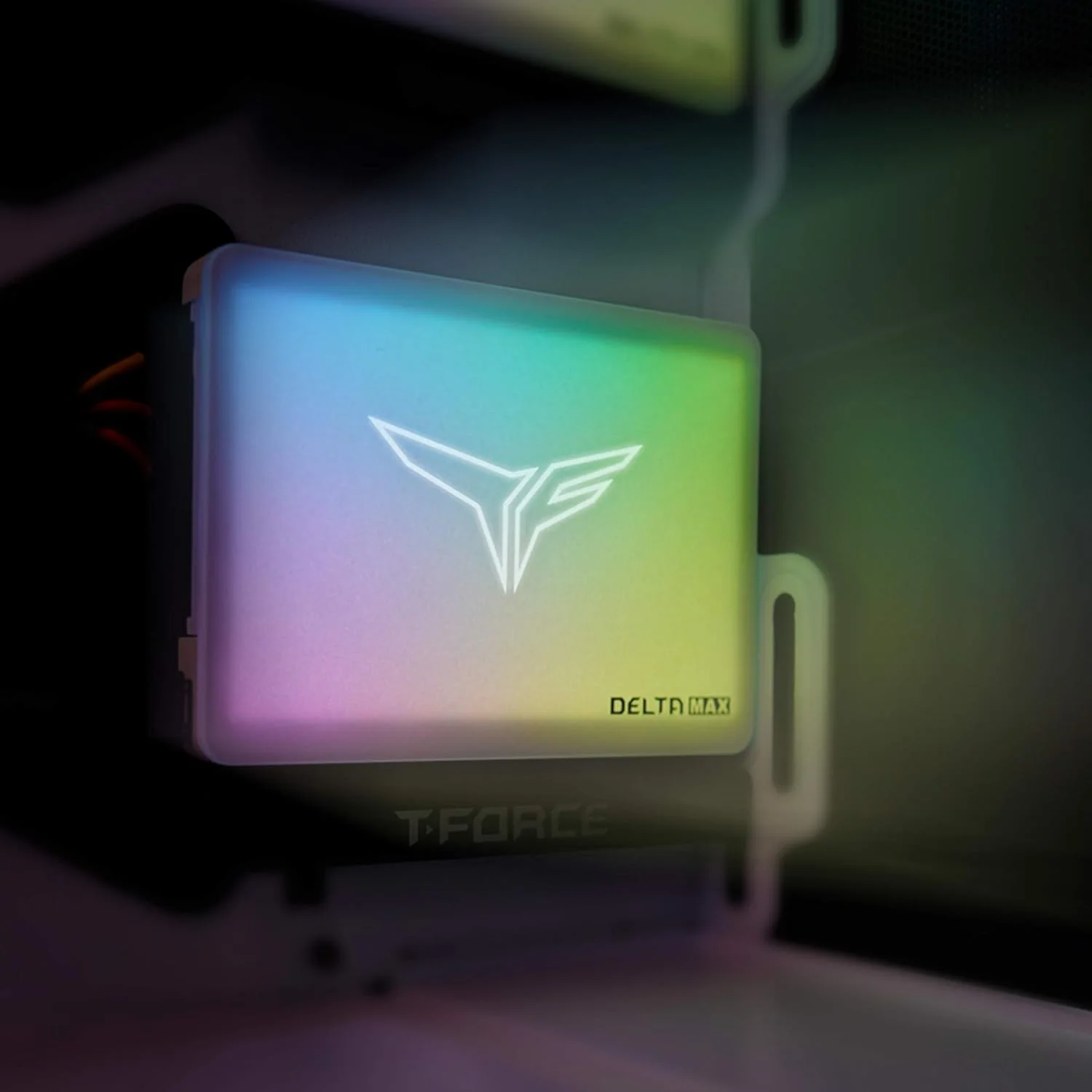 حافظه اس اس دی 1 ترابایتی TEAMGROUP TEAM GROUP DELTA MAX LITE RGB مدل T253TM001T0C425 حافظه اس اس دی 1 ترابایتی TEAMGROUP TEAM GROUP DELTA MAX LITE RGB مدل T253TM001T0C425