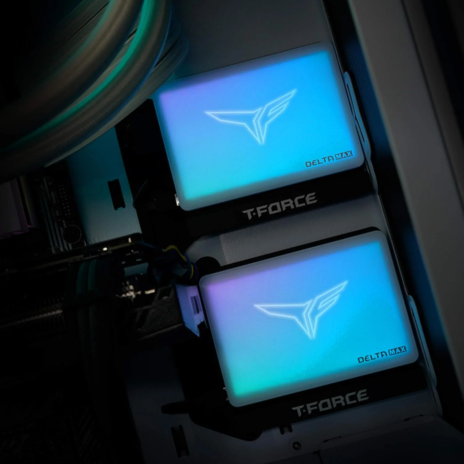 حافظه اس اس دی 1 ترابایتی TEAMGROUP TEAM GROUP DELTA MAX LITE RGB مدل T253TM001T0C425 حافظه اس اس دی 1 ترابایتی TEAMGROUP TEAM GROUP DELTA MAX LITE RGB مدل T253TM001T0C425