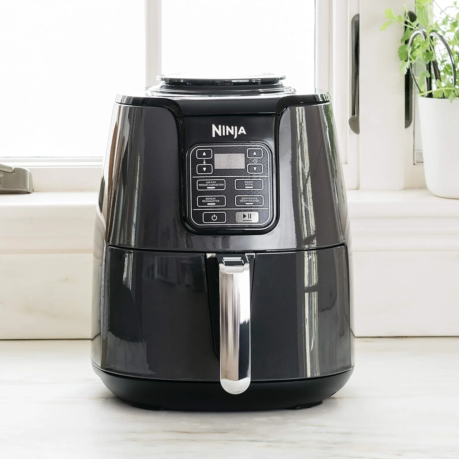 سرخ کن نینجا مدل AF100C با ظرفیت 4 لیتر، نچسب، سرخ کن بادی، برشته کردن، گرم کردن، خشک کردن، زغالی (نسخه کانادایی)