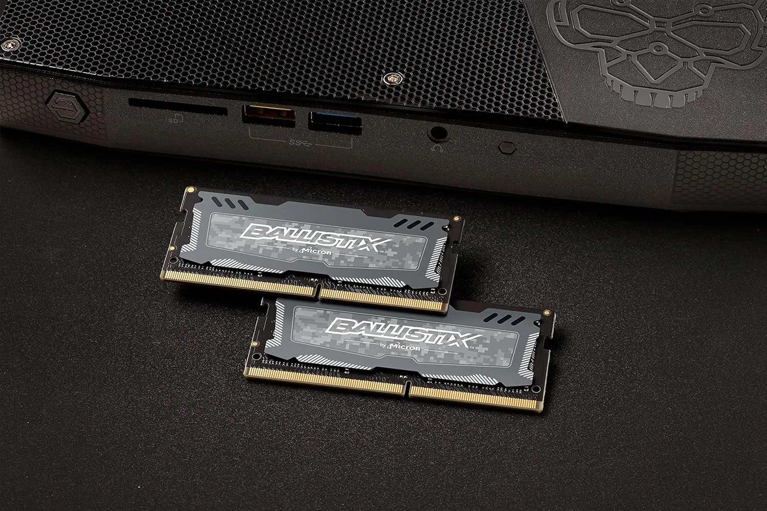 بالیستیکس Sport LT DDR4 x 8 SODIMM 260-Pin - BLS4G4S240FSD (خاکستری) 16 گیگابایت Dual Rank BLS16G4S240FSD بالیستیکس Sport LT DDR4 x 8 SODIMM 260-Pin - BLS4G4S240FSD (خاکستری) 16 گیگابایت Dual Rank BLS16G4S240FSD