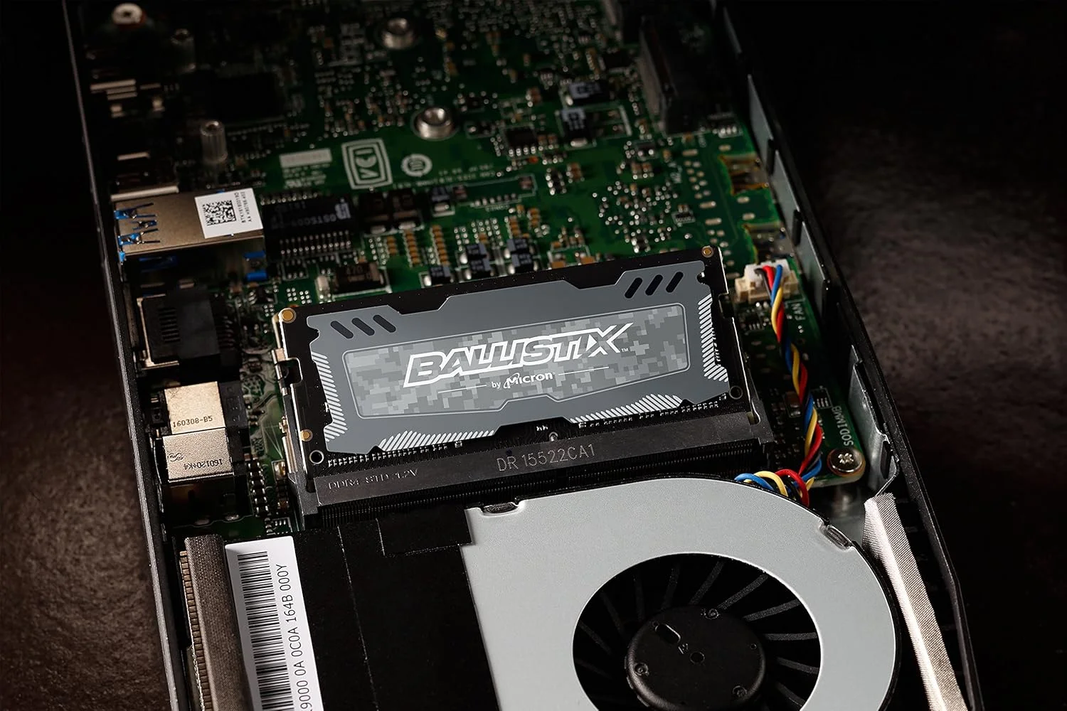 بالیستیکس Sport LT DDR4 x 8 SODIMM 260-Pin - BLS4G4S240FSD (خاکستری) 16 گیگابایت Dual Rank BLS16G4S240FSD بالیستیکس Sport LT DDR4 x 8 SODIMM 260-Pin - BLS4G4S240FSD (خاکستری) 16 گیگابایت Dual Rank BLS16G4S240FSD