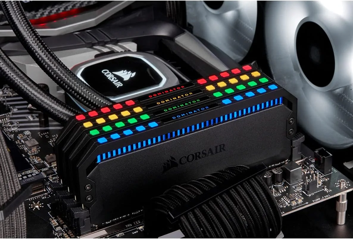 رم کورسیر DOMINATOR PLATINUM RGB 16 گیگابایت (2x8 گیگابایت) DDR4 3600 (PC4-28800) C18 1.35V - مشکی