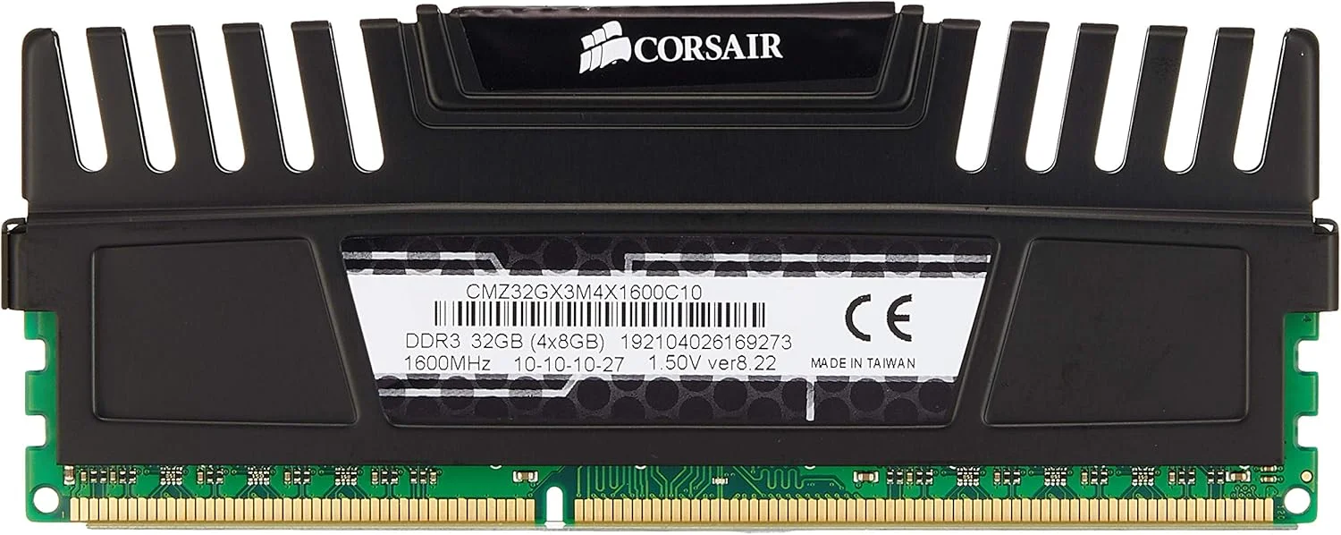حافظه رم دسکتاپ کرسیر Vengeance مشکی 32 گیگابایت (4x8 گیگابایت) DDR3 1600 مگاهرتز (PC3 12800) (CMZ32GX3M4X1600C10)