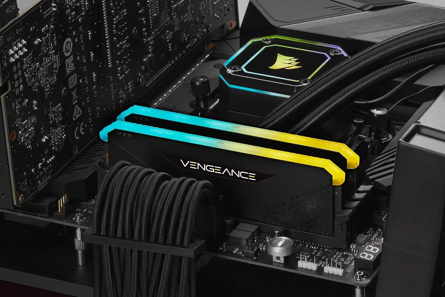 رم دسکتاپ 16 گیگابایتی (2x8GB) CORSAIR VENGEANCE RGB RS DDR4 3200 (PC4-25600) C16 1.35V