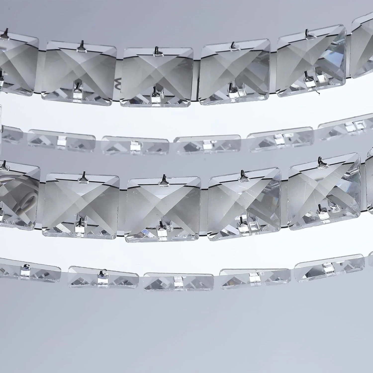 لوستر کریستالی مدرن و دیمر پذیر Oninio، چراغ آویز LED سه حلقه ای با قابلیت تنظیم ارتفاع، مناسب برای اتاق نشیمن، ناهارخوری، آشپزخانه، اتاق خواب، ایوان به همراه ریموت کنترل (نور متغیر/قطر 50 سانتی متر) 48 وات لوستر کریستالی مدرن و دیمر پذیر Oninio، چراغ آویز LED سه حلقه ای با قابلیت تنظیم ارتفاع، مناسب برای اتاق نشیمن، ناهارخوری، آشپزخانه، اتاق خواب، ایوان به همراه ریموت کنترل (نور متغیر/قطر 50 سانتی متر) 48 وات