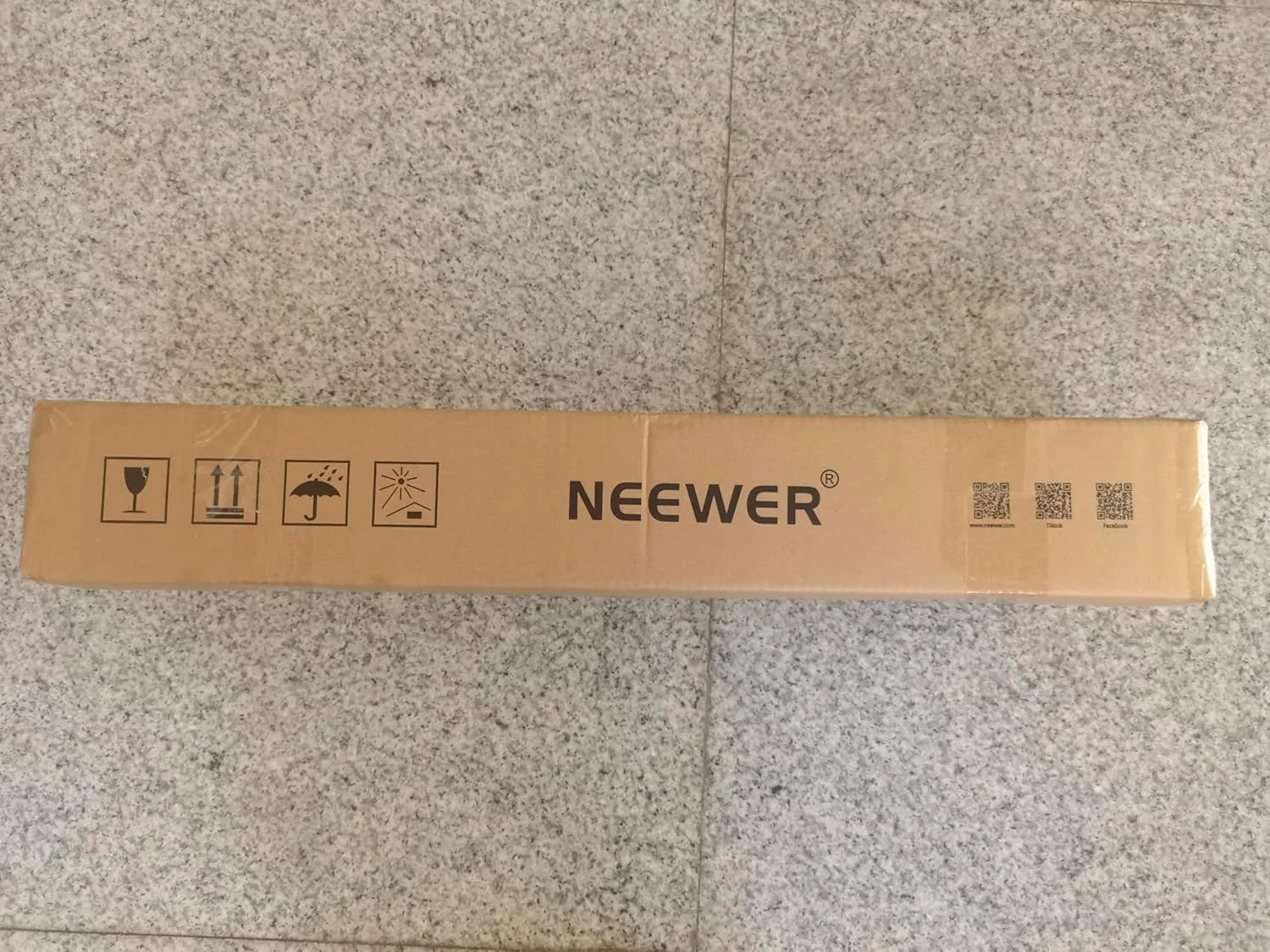 پایه نور استیل ضد زنگ نیور نقره ای، 220 سانتی متر/86.6 اینچ، پایه تاشو و قابل حمل سنگین برای سافت باکس استودیویی، مونولایت و سایر تجهیزات عکاسی (بسته 2 عددی) پایه نور استیل ضد زنگ نیور نقره ای، 220 سانتی متر/86.6 اینچ، پایه تاشو و قابل حمل سنگین برای سافت باکس استودیویی، مونولایت و سایر تجهیزات عکاسی (بسته 2 عددی)