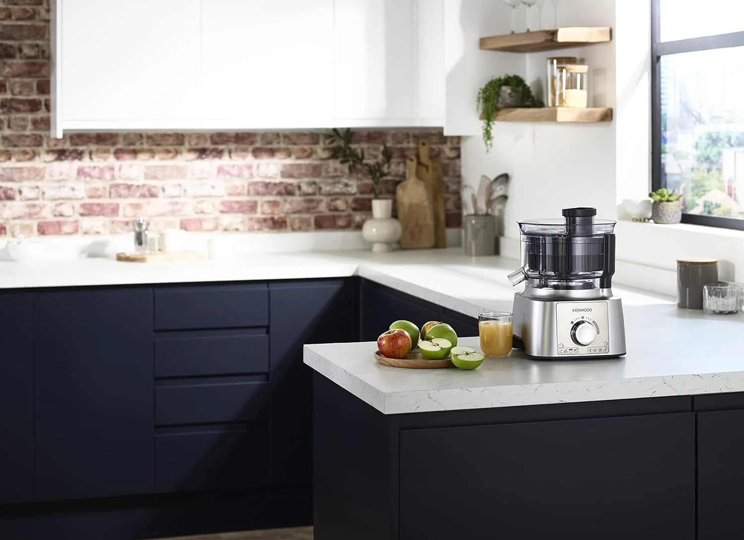 غذاساز چند منظوره کنوود 1000 وات با 3 دیسک استیل ضد زنگ، مخلوط کن، آسیاب، آبمیوه گیری، همزن، خمیر ساز، آب مرکبات گیری، سرو اکسپرس/سالاد ساز مدل Fdp65.880Si نقره ای غذاساز چند منظوره کنوود 1000 وات با 3 دیسک استیل ضد زنگ، مخلوط کن، آسیاب، آبمیوه گیری، همزن، خمیر ساز، آب مرکبات گیری، سرو اکسپرس/سالاد ساز مدل Fdp65.880Si نقره ای