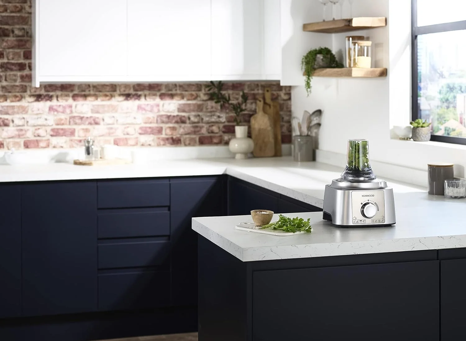 غذاساز چند منظوره کنوود 1000 وات با 3 دیسک استیل ضد زنگ، مخلوط کن، آسیاب، آبمیوه گیری، همزن، خمیر ساز، آب مرکبات گیری، سرو اکسپرس/سالاد ساز مدل Fdp65.880Si نقره ای غذاساز چند منظوره کنوود 1000 وات با 3 دیسک استیل ضد زنگ، مخلوط کن، آسیاب، آبمیوه گیری، همزن، خمیر ساز، آب مرکبات گیری، سرو اکسپرس/سالاد ساز مدل Fdp65.880Si نقره ای