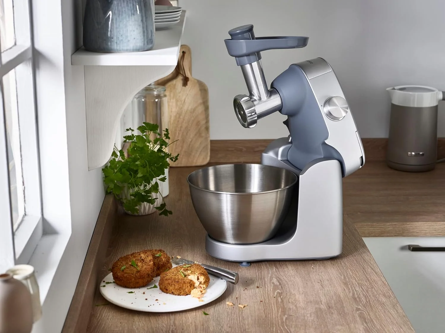 میکسر ایستاده کنوود، غذاساز، ماشین آشپزخانه PROSPERO+ 1000W با کاسه استیل ضد زنگ 4.3 لیتری، K-Beater، همزن، خمیرزن، مخلوط کن شیشه ای، چرخ گوشت، غذاساز، آبمیوه گیری، آسیاب چند منظوره KHC29.W0SI نقره ای