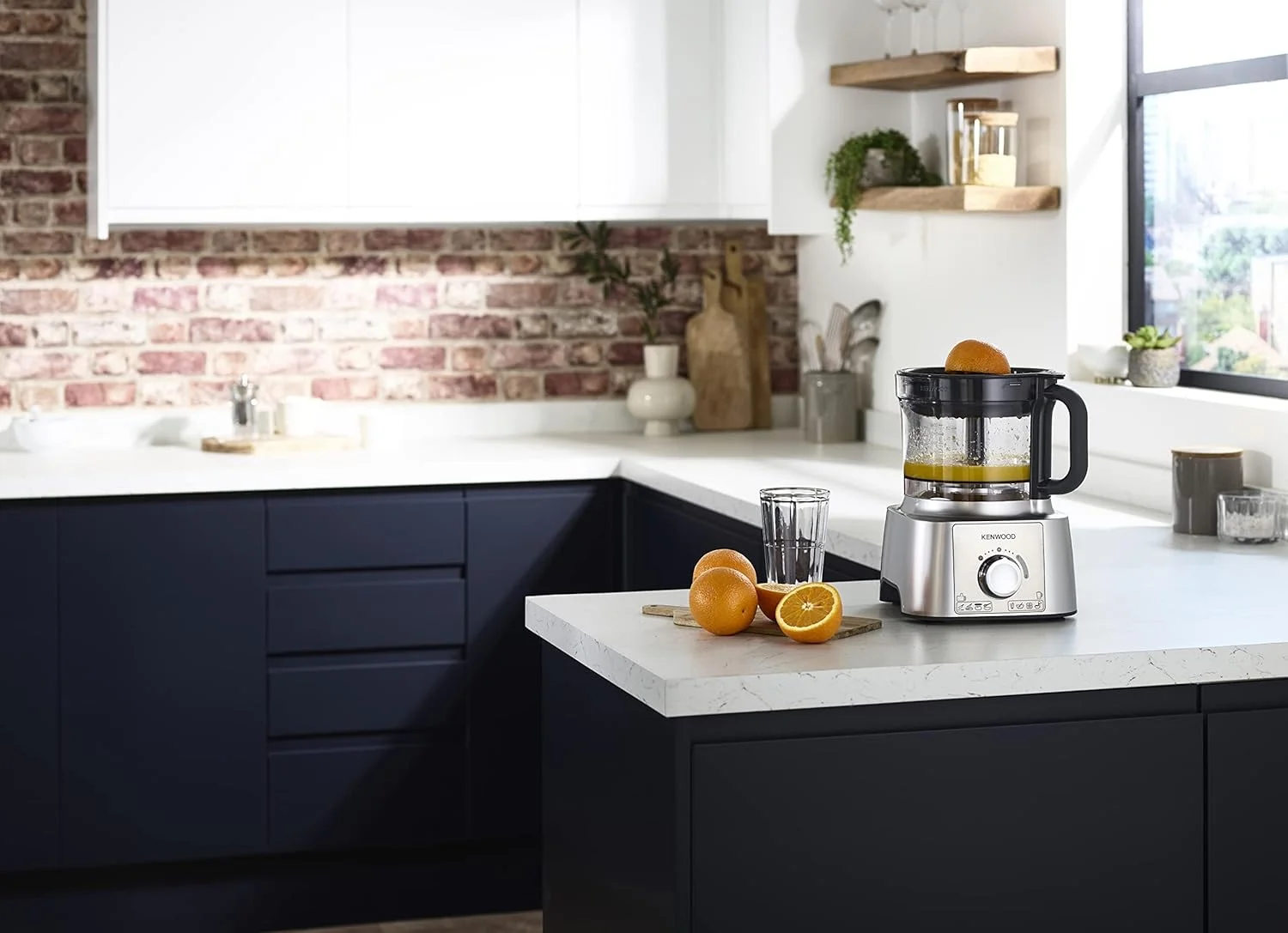 غذاساز چند منظوره کنوود 1000 وات با 3 دیسک استیل ضد زنگ، مخلوط کن، آسیاب، آبمیوه گیری، همزن، خمیر ساز، آب مرکبات گیری، سرو اکسپرس/سالاد ساز مدل Fdp65.880Si نقره ای غذاساز چند منظوره کنوود 1000 وات با 3 دیسک استیل ضد زنگ، مخلوط کن، آسیاب، آبمیوه گیری، همزن، خمیر ساز، آب مرکبات گیری، سرو اکسپرس/سالاد ساز مدل Fdp65.880Si نقره ای