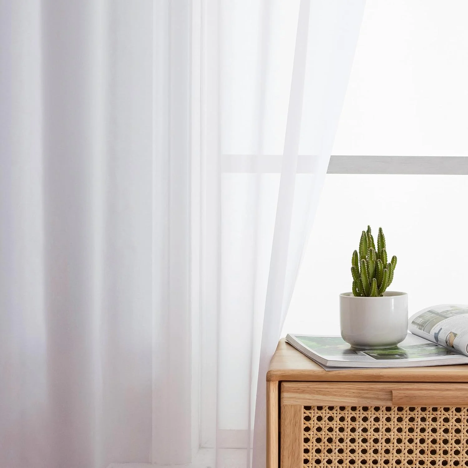 پرده های حریر سفید Aiyufeng طول 137 سانتی متر، پرده های کوتاه و نازک اتاق نشیمن / پرده های توری یکدست، پرده های کافه، پرده توری حمام، پرده کوچک پنجره، مجموعه 2 پانل، جیب میله، 101 سانتی متر عرض در 137 سانتی متر طول پرده های حریر سفید Aiyufeng طول 137 سانتی متر، پرده های کوتاه و نازک اتاق نشیمن / پرده های توری یکدست، پرده های کافه، پرده توری حمام، پرده کوچک پنجره، مجموعه 2 پانل، جیب میله، 101 سانتی متر عرض در 137 سانتی متر طول