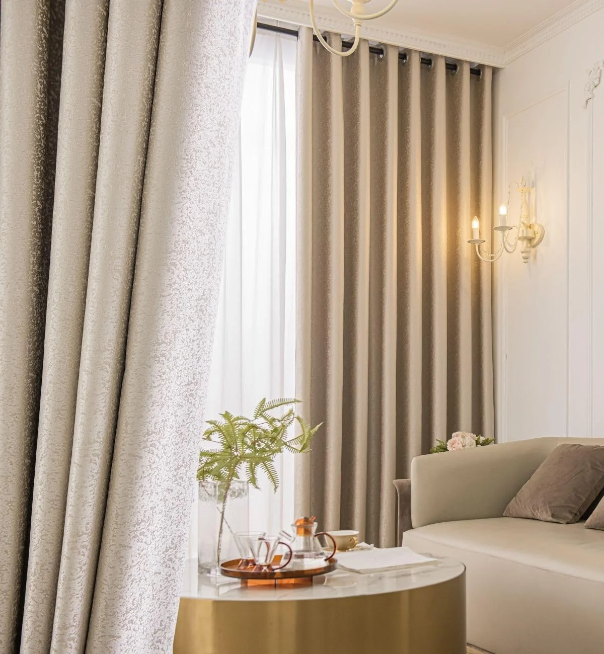 پرده های خاموشی سبک سینمایی خانگی، دو پنل، کرم، ارتفاع 270x عرض 150 سانتی متر، پانچ پرده های خاموشی سبک سینمایی خانگی، دو پنل، کرم، ارتفاع 270x عرض 150 سانتی متر، پانچ