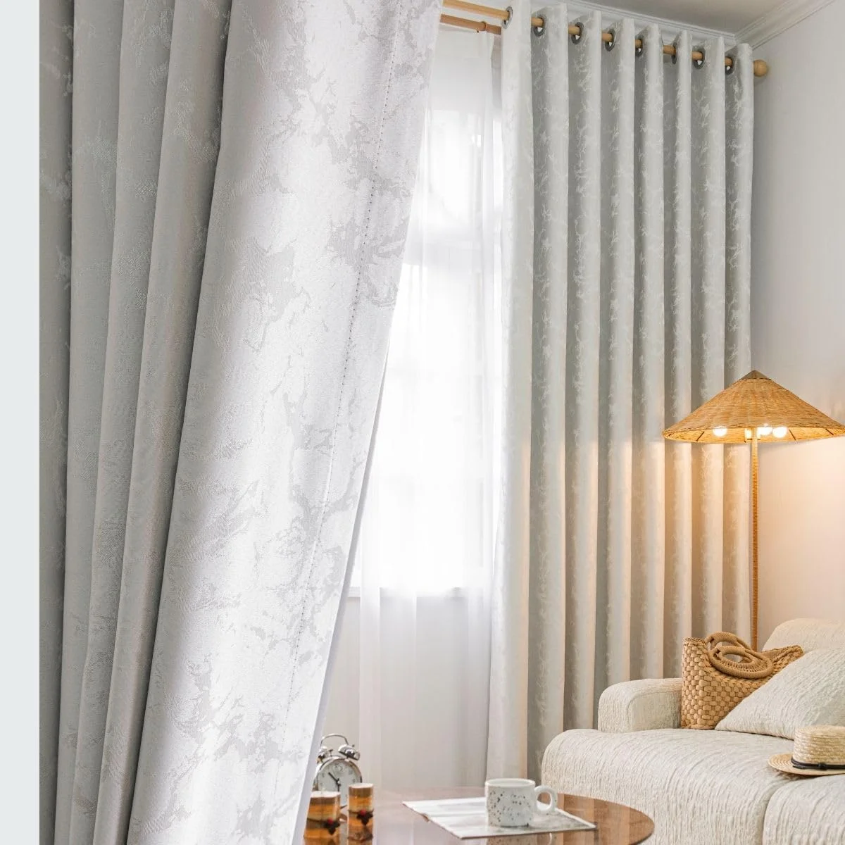 پرده های بلک اوت برای اتاق خواب و هتل، 2 عدد، سفید، طول 250x عرض 135 سانتی متر، دارای قلاب پرده های بلک اوت برای اتاق خواب و هتل، 2 عدد، سفید، طول 250x عرض 135 سانتی متر، دارای قلاب