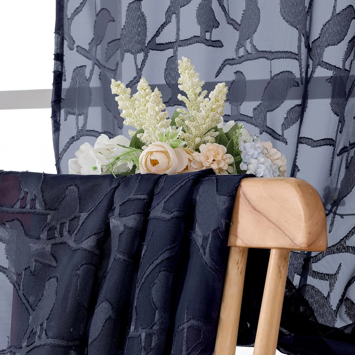 پرده های توری بافت دار OVZME Anji آبی سرمه ای، طول 213 سانتی متر، ست 2 پنل برای اتاق نشیمن، حریم خصوصی نیمه حریر و فیلتر نور، پرده توری ژاکارد ظریف برای اتاق خواب، جیب میله دوتایی، 38Wx84L پرده های توری بافت دار OVZME Anji آبی سرمه ای، طول 213 سانتی متر، ست 2 پنل برای اتاق نشیمن، حریم خصوصی نیمه حریر و فیلتر نور، پرده توری ژاکارد ظریف برای اتاق خواب، جیب میله دوتایی، 38Wx84L