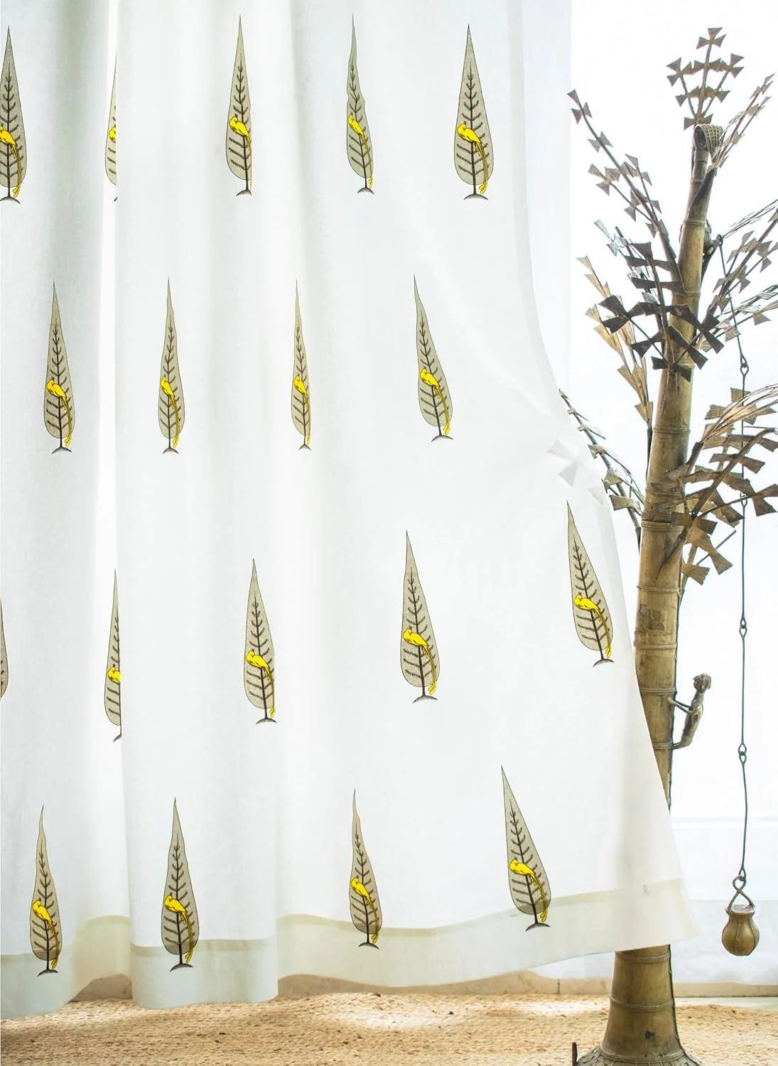 پرده های نخی خالص Tranquebar Curtain Co. برای پنجره، 60-65% تاریک کننده اتاق، طرح پرنده قومی (توری: زرد و قهوه ای جو دوسر) - 5 فوت، ست 2 عددی (طول 152 سانتی متر) - با زبانه پشتی پرده های نخی خالص Tranquebar Curtain Co. برای پنجره، 60-65% تاریک کننده اتاق، طرح پرنده قومی (توری: زرد و قهوه ای جو دوسر) - 5 فوت، ست 2 عددی (طول 152 سانتی متر) - با زبانه پشتی