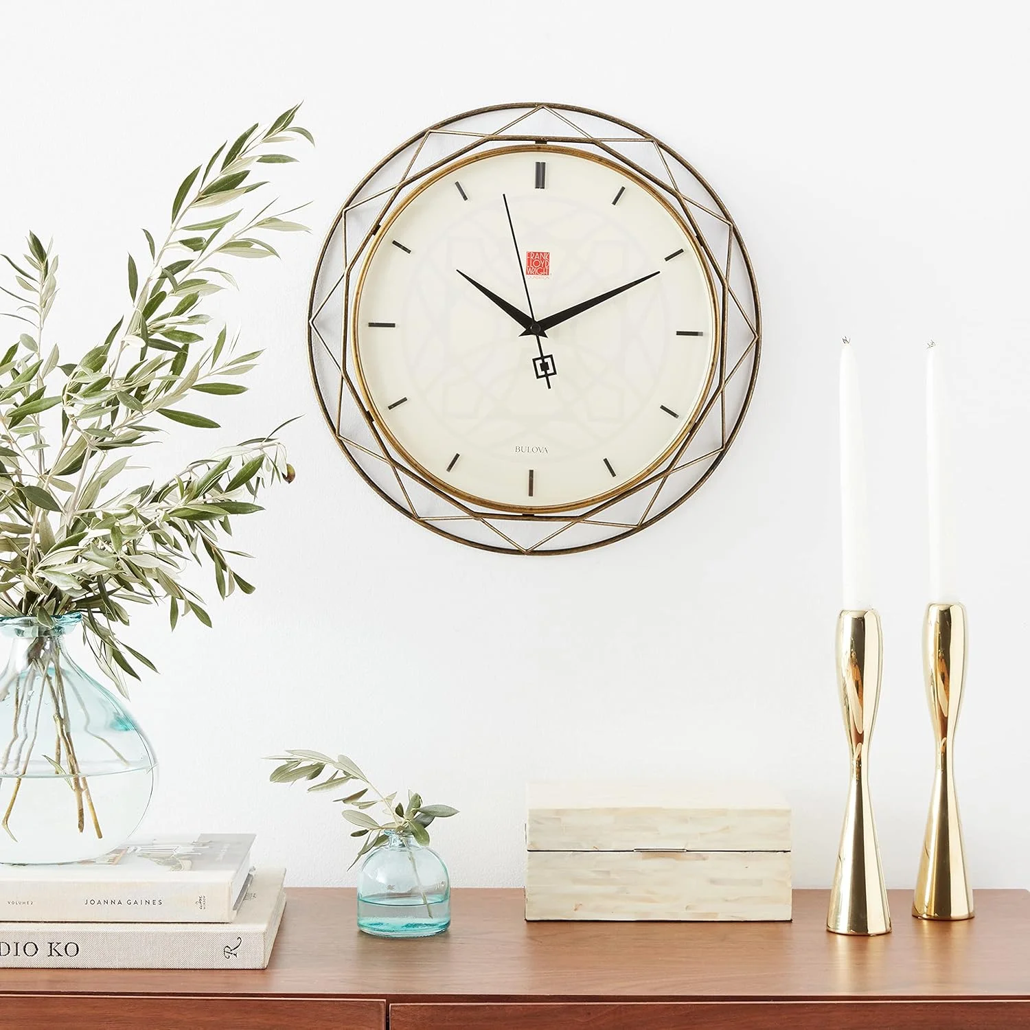 ساعت دیواری بولووا مدل C4834 Luxfer Prism با الهام از فرانک لوید رایت، سایز 14 اینچ ساعت دیواری بولووا مدل C4834 Luxfer Prism با الهام از فرانک لوید رایت، سایز 14 اینچ