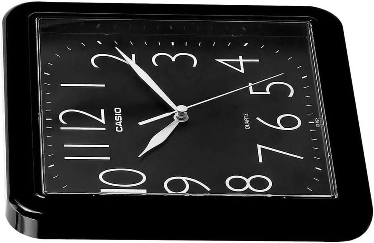 ساعت دیواری کاسیو دکوراسیون منزل آنالوگ مربع شکل صفحه مشکی جنس بدنه رزین IQ-06-1DF ساعت دیواری کاسیو دکوراسیون منزل آنالوگ مربع شکل صفحه مشکی جنس بدنه رزین IQ-06-1DF