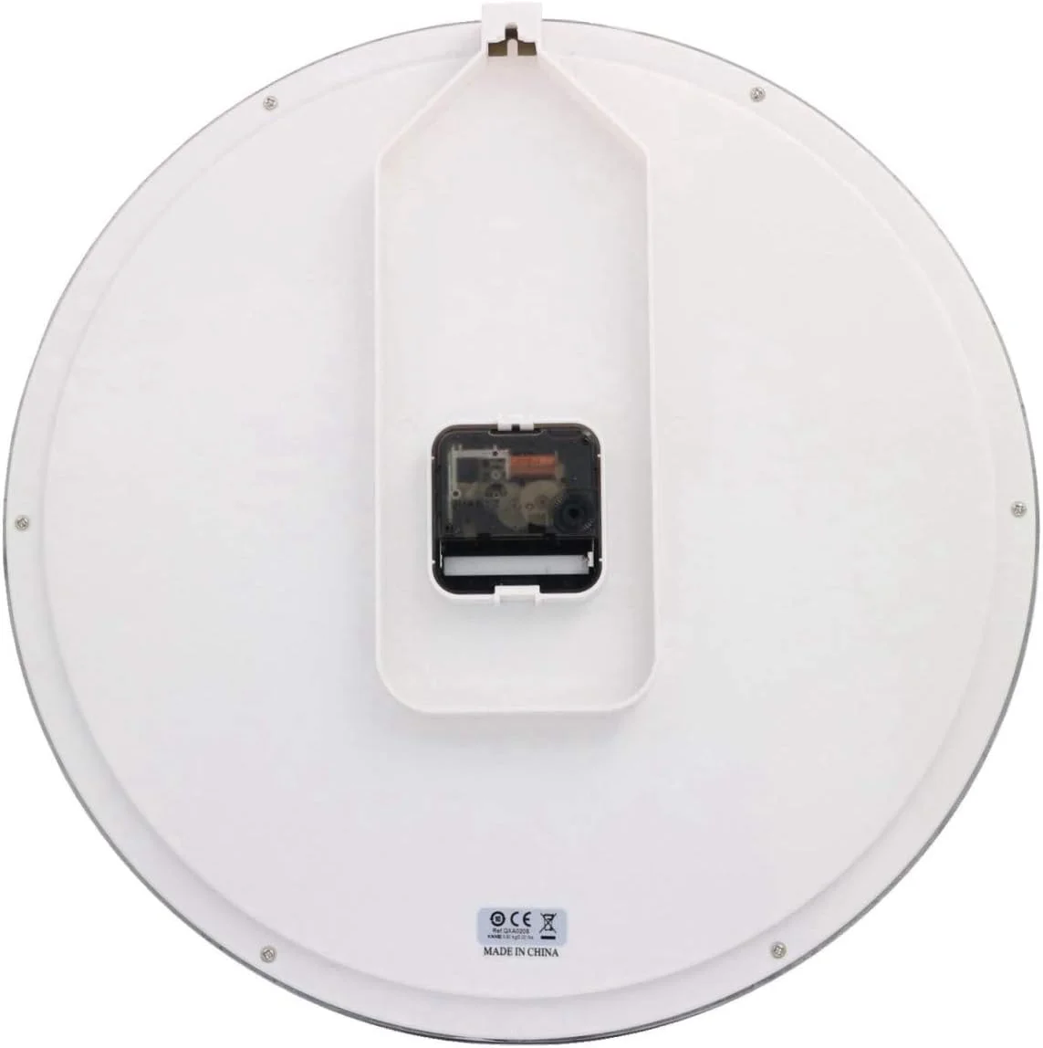 ساعت دیواری شماره دار کلاسیک 14 اینچی سیکو، نقره ای ساعت دیواری شماره دار کلاسیک 14 اینچی سیکو، نقره ای