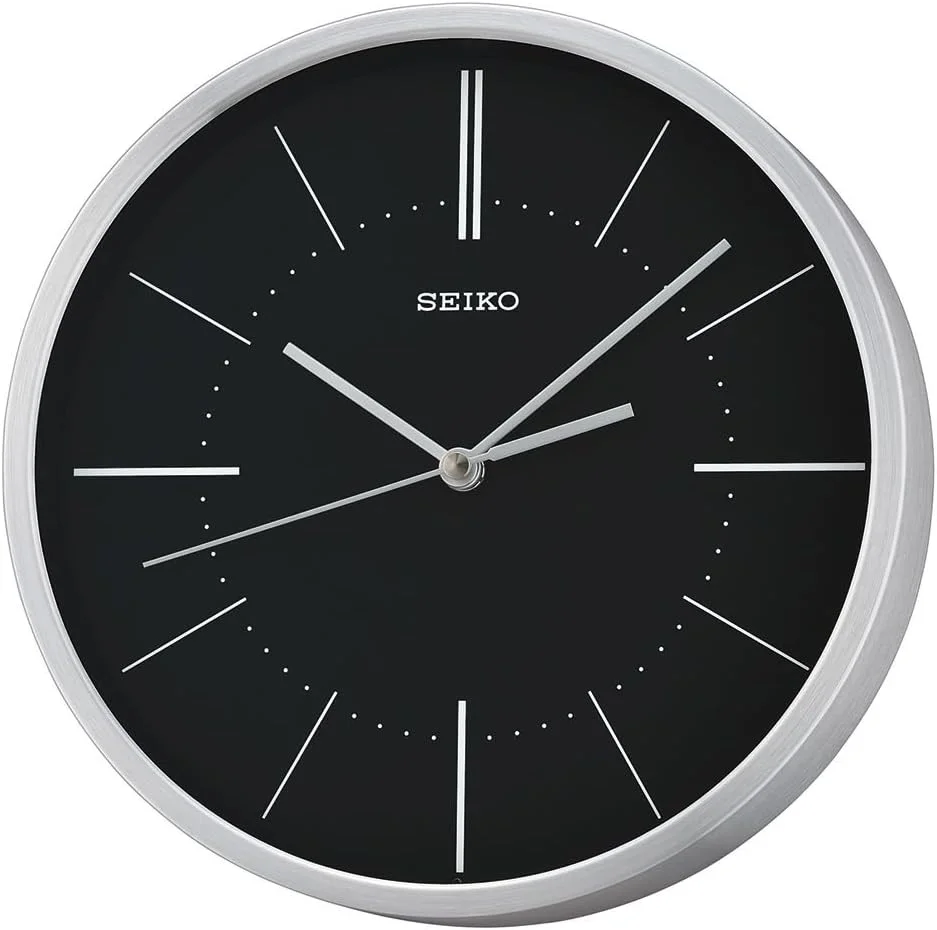 ساعت دیواری آنالوگ آلومینیومی سیکو QXA715A - نقره ای با صفحه مشکی
