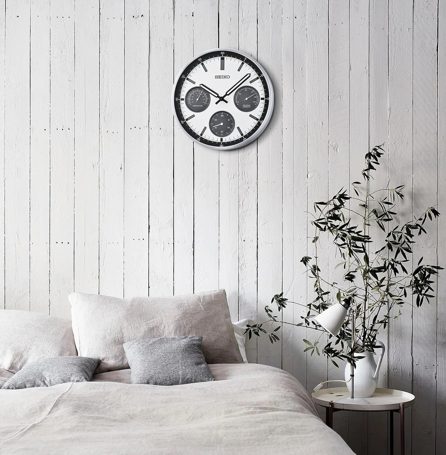 ساعت دیواری بدون صدا SEIKO Shelby، نقره ای، 13 اینچ