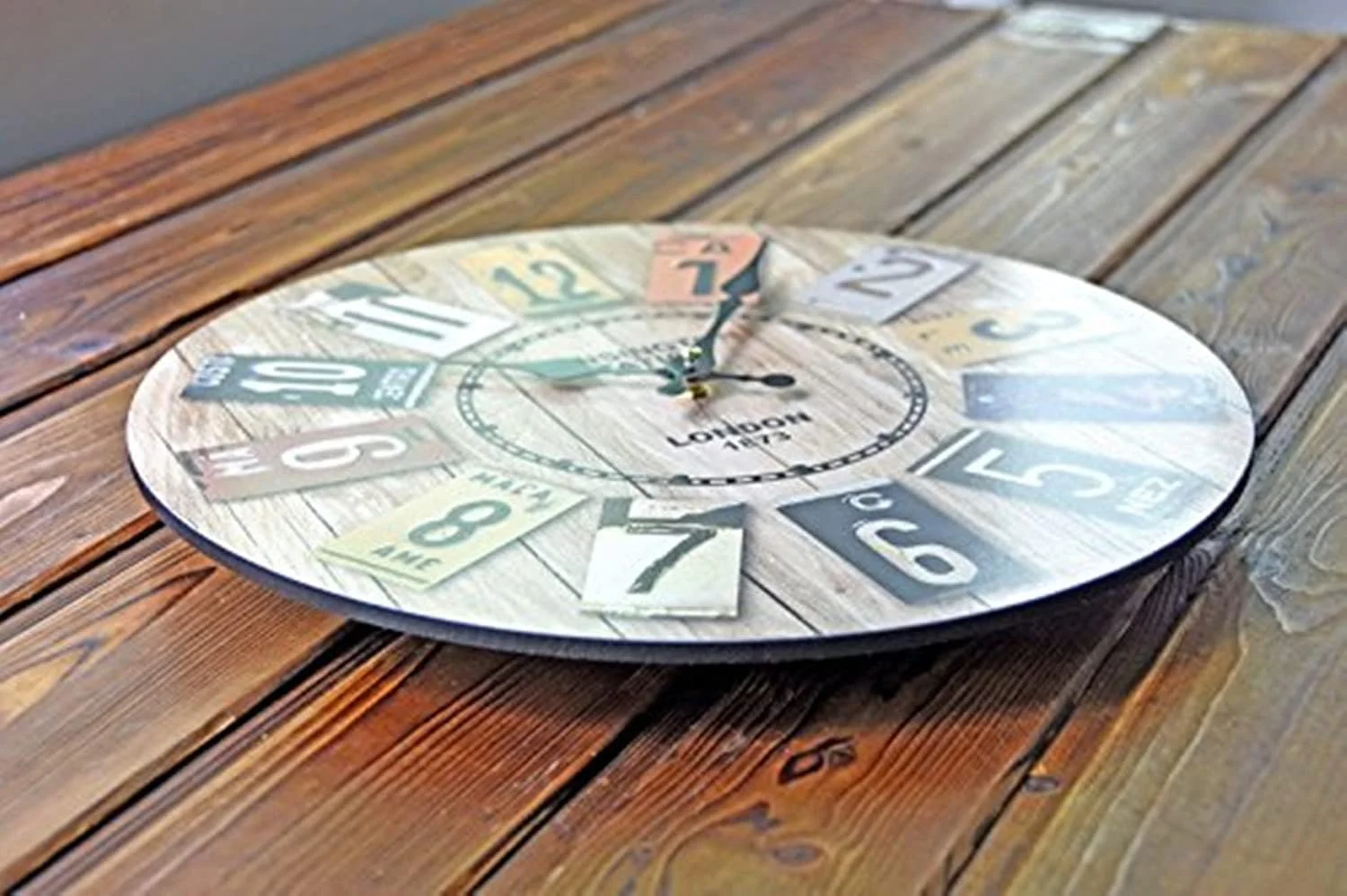 ساعت دیواری چوبی واقعی عتیقه یکپارچهسازی با سیستمعامل SKEIDO، دکوراسیون منزل به سبک اروپایی، ساعت های دیواری دیجیتال