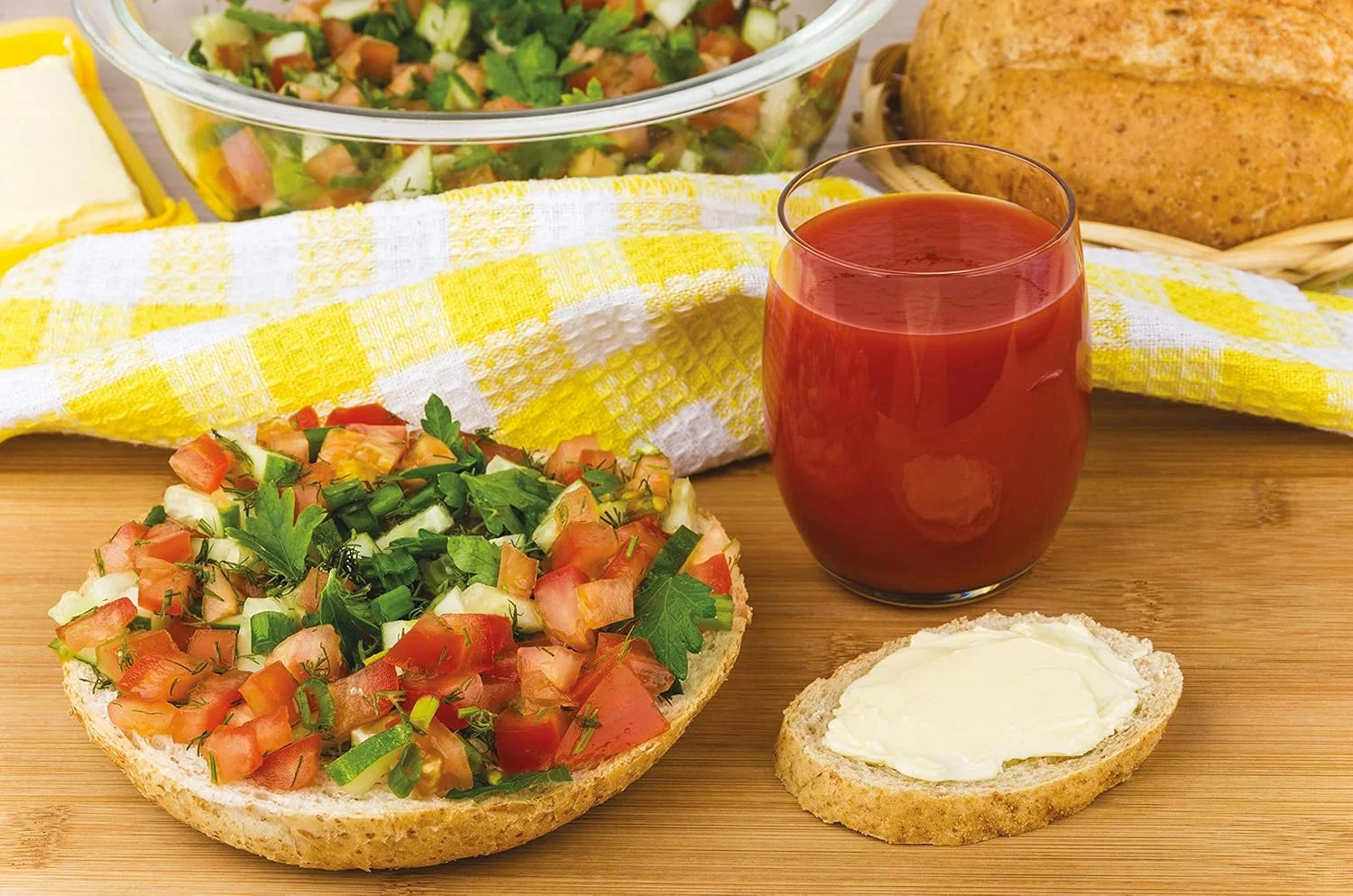 مخلوط کن دستی 4 در 1 بلک اند دکر با میله استیل ضد زنگ 400 وات به همراه خردکن و همزن سفید مدل SB4000-B5 با 2 سال گارانتی مخلوط کن دستی 4 در 1 بلک اند دکر با میله استیل ضد زنگ 400 وات به همراه خردکن و همزن سفید مدل SB4000-B5 با 2 سال گارانتی