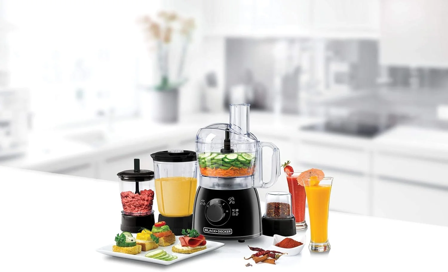 غذاساز 29 کاره 400 وات بلک اند دکر با مخلوط کن، آسیاب و خردکن، مشکی - KR43-B5 غذاساز 29 کاره 400 وات بلک اند دکر با مخلوط کن، آسیاب و خردکن، مشکی - KR43-B5