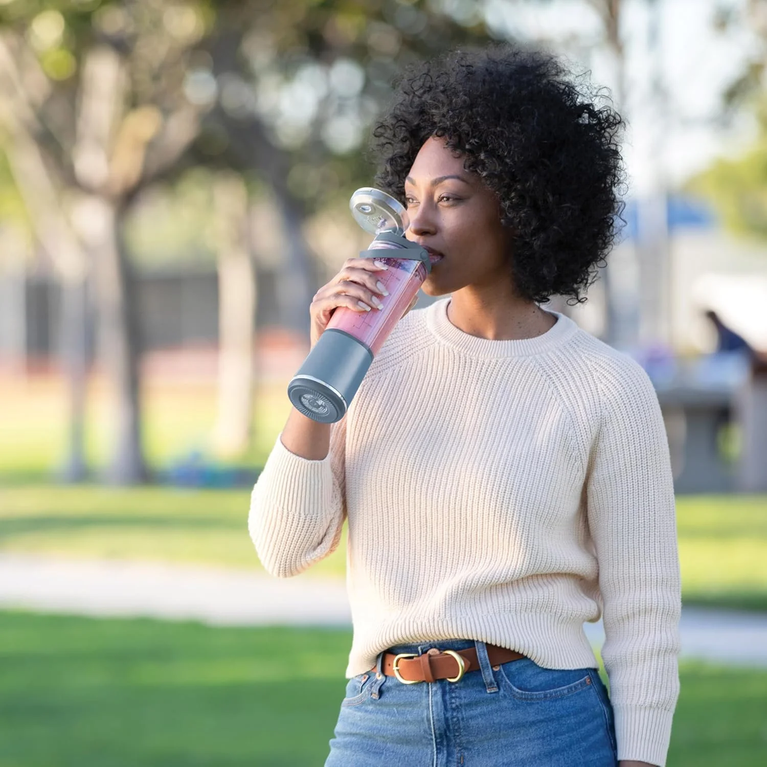 مخلوط کن قابل حمل نینجا بلاست BC151EUNV / مخلوط کن / اسموتی ساز، لیوان 530 میلی لیتری، درب ضد نشت، میکسر کوچک قدرتمند، بی سیم و قابل شارژ، خرد کردن یخ و میوه، آبی مخلوط کن قابل حمل نینجا بلاست BC151EUNV / مخلوط کن / اسموتی ساز، لیوان 530 میلی لیتری، درب ضد نشت، میکسر کوچک قدرتمند، بی سیم و قابل شارژ، خرد کردن یخ و میوه، آبی