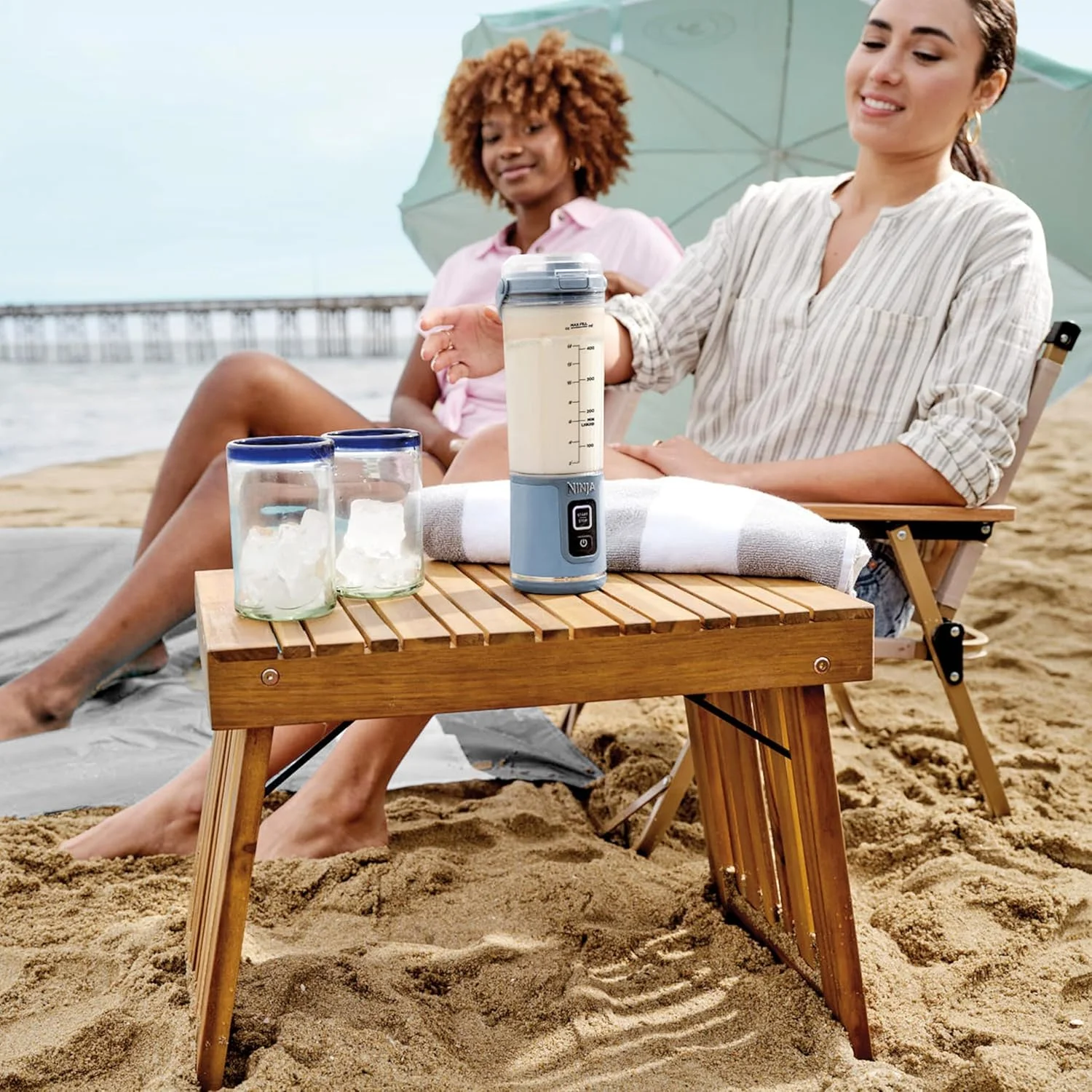 مخلوط کن قابل حمل نینجا بلاست BC151EUNV / مخلوط کن / اسموتی ساز، لیوان 530 میلی لیتری، درب ضد نشت، میکسر کوچک قدرتمند، بی سیم و قابل شارژ، خرد کردن یخ و میوه، آبی مخلوط کن قابل حمل نینجا بلاست BC151EUNV / مخلوط کن / اسموتی ساز، لیوان 530 میلی لیتری، درب ضد نشت، میکسر کوچک قدرتمند، بی سیم و قابل شارژ، خرد کردن یخ و میوه، آبی