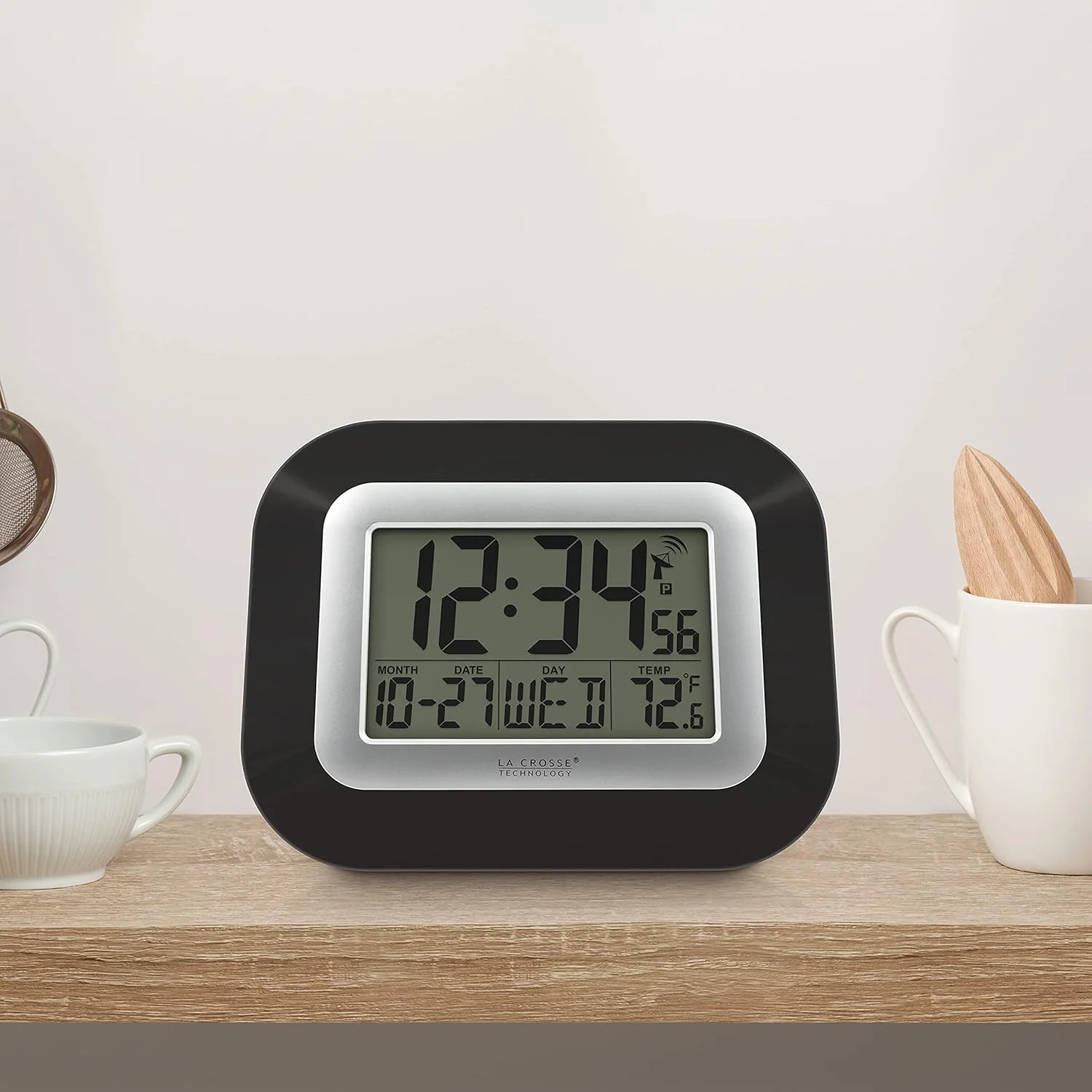 ساعت دیواری دیجیتال اتمی La Crosse Technology Wt-8005U-B-Int Wt-8005U-B با نمایش دمای داخلی، مشکی، 8.95 اینچ ساعت دیواری دیجیتال اتمی La Crosse Technology Wt-8005U-B-Int Wt-8005U-B با نمایش دمای داخلی، مشکی، 8.95 اینچ