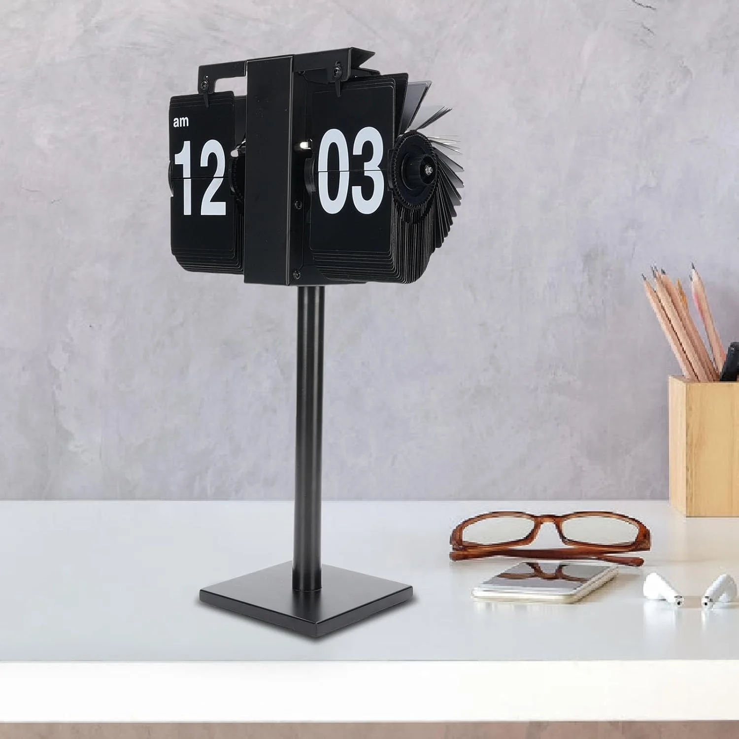 ساعت فلیپ Jiawu، ساعت رومیزی دیجیتال فلیپ استیل ضد زنگ، ساعت ایستاده، ساعت مکانیکی بی صدا 12 ساعته یک طرفه با اعداد بزرگ، ساعت فلیپ پایین اتوماتیک رترو برای اتاق نشیمن، دفتر کار (پایه مربعی) ساعت فلیپ Jiawu، ساعت رومیزی دیجیتال فلیپ استیل ضد زنگ، ساعت ایستاده، ساعت مکانیکی بی صدا 12 ساعته یک طرفه با اعداد بزرگ، ساعت فلیپ پایین اتوماتیک رترو برای اتاق نشیمن، دفتر کار (پایه مربعی)