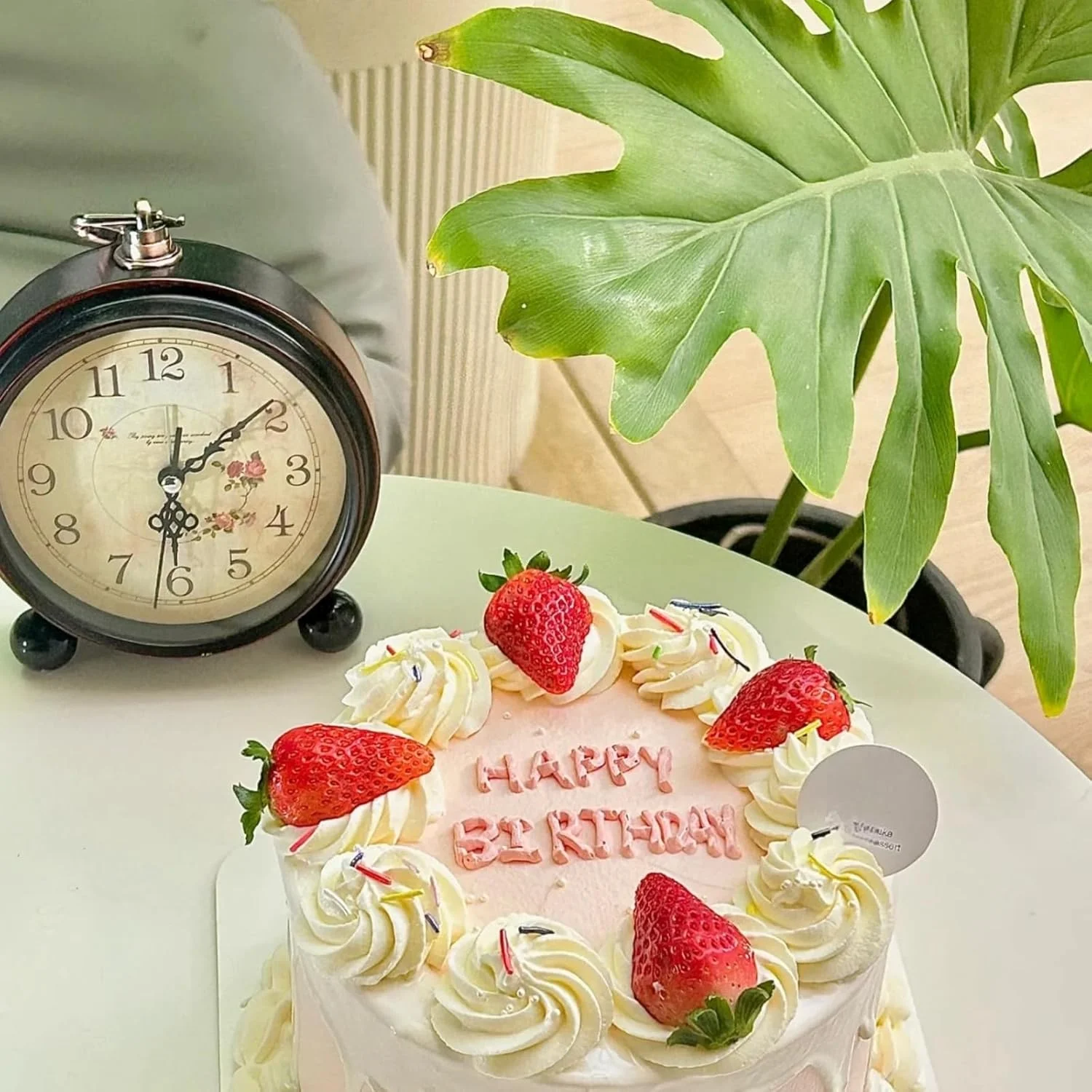 ساعت زنگ دار بی صدای NOVOLAN، ساعت زنگ دار رترو، ساختار فلزی با الهام از سبک رترو، ساعت رومیزی یا کنار تختی خلاقانه، با باتری کار می کند، قابل نصب روی دیوار، صفحه نمایش واضح و خوانا، حرکت بی صدا ساعت زنگ دار بی صدای NOVOLAN، ساعت زنگ دار رترو، ساختار فلزی با الهام از سبک رترو، ساعت رومیزی یا کنار تختی خلاقانه، با باتری کار می کند، قابل نصب روی دیوار، صفحه نمایش واضح و خوانا، حرکت بی صدا