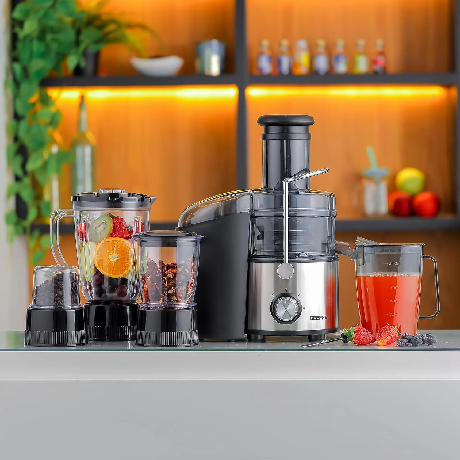 مخلوط کن و آبمیوه گیری 4 در 1 جیپاس، مشکی، GSB44016 مخلوط کن و آبمیوه گیری 4 در 1 جیپاس، مشکی، GSB44016