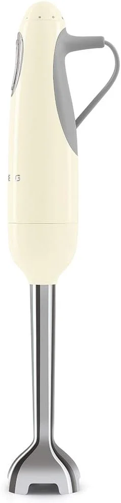 همزن برقی دستی اسمگ مدل HBF03CREU، دارای عملکرد توربو و سیستم برش Flowblend، با دسته ضد لغزش، سیم جمع کن یکپارچه، شامل لوازم جانبی، توان 700 وات، کرم همزن برقی دستی اسمگ مدل HBF03CREU، دارای عملکرد توربو و سیستم برش Flowblend، با دسته ضد لغزش، سیم جمع کن یکپارچه، شامل لوازم جانبی، توان 700 وات، کرم