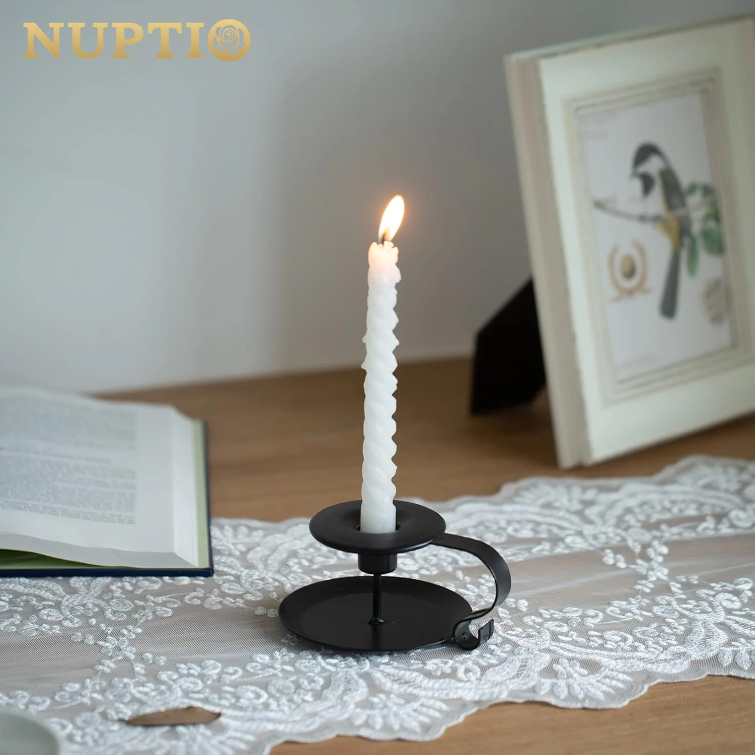 جاشمعی مخروطی شکل آهن فرفورژه قدیمی 2 عددی، شمعدان دسته دار و سینی دار برای تزئین شمعدان، اتاق رستوران کریسمس جاشمعی مخروطی شکل آهن فرفورژه قدیمی 2 عددی، شمعدان دسته دار و سینی دار برای تزئین شمعدان، اتاق رستوران کریسمس