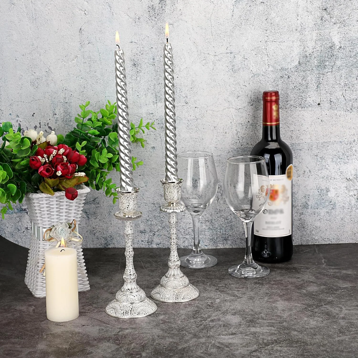 اون‌مای ست 2 عددی شمعدان مخروطی فلزی، شمعدان‌های پایه دار وینتیج 7.4 اینچی، شمعدان‌های برنجی شیک، دکوراسیون ست شمعدان برای میز غذاخوری، دکوراسیون عروسی و منزل، نقره‌ای