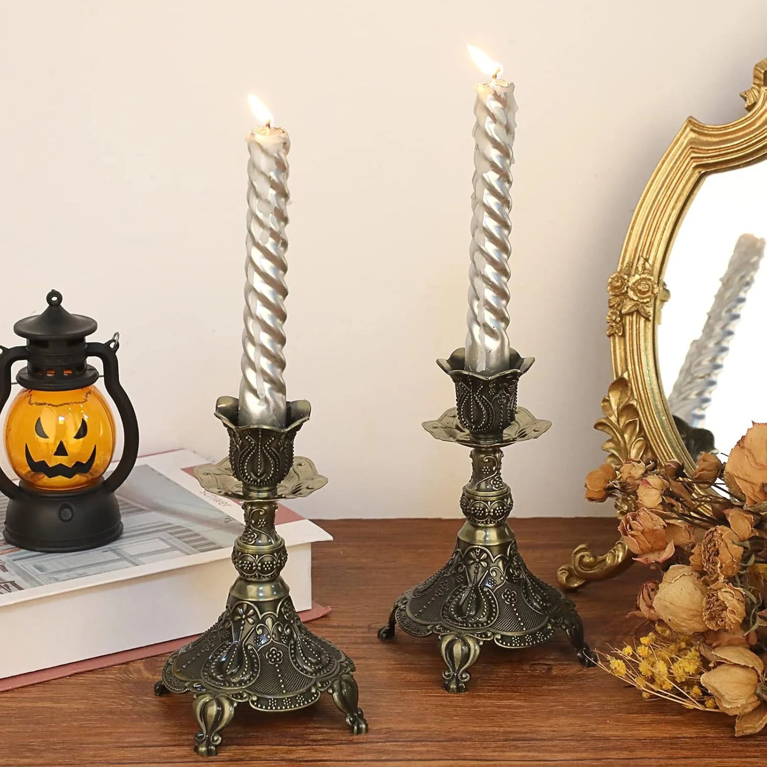 اونمای، ست 2 عددی شمعدان فلزی باریک، شمعدانهای برنزی عتیقه، پایههای شمعدان باریک تزئینی، شمعدانهای کوچک عتیقه برای دکور میز عروسی اونمای، ست 2 عددی شمعدان فلزی باریک، شمعدانهای برنزی عتیقه، پایههای شمعدان باریک تزئینی، شمعدانهای کوچک عتیقه برای دکور میز عروسی