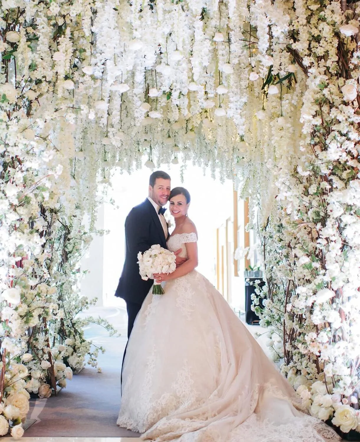 12 شاخه گل ویستریا مصنوعی، 1.1 متر/شاخه، سفید متراکم، تاک ویستریا مصنوعی، حلقه آویز، گل های ابریشمی، تزیینات آویز گل، دکوراسیون منزل، مهمانی، عروسی (سفید متراکم)