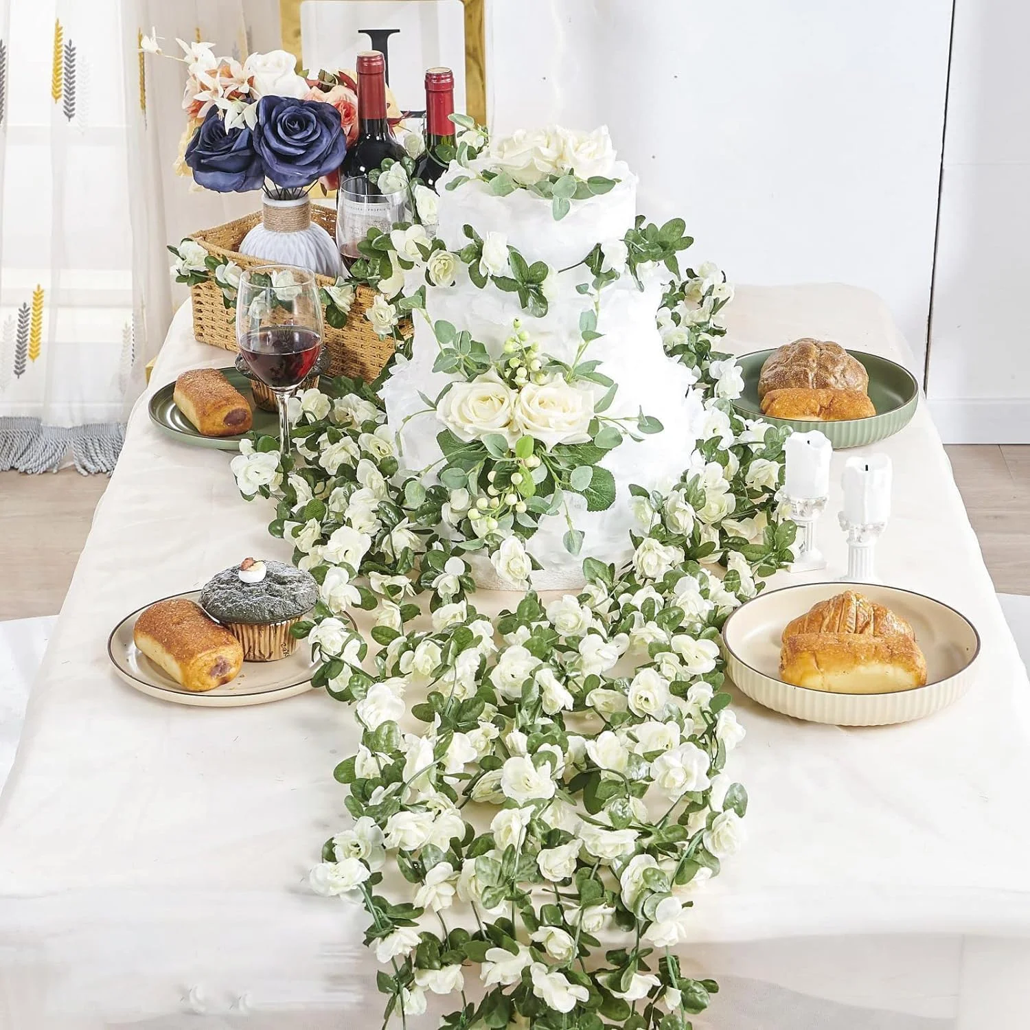 گل رز مصنوعی تاک GHAKKE، 6 شاخه 13.7 متری، گل رز مصنوعی تاک، آویز گل برای اتاق، خانه، هتل، دفتر، عروسی، مهمانی، باغ، دکور هنری (سفید)