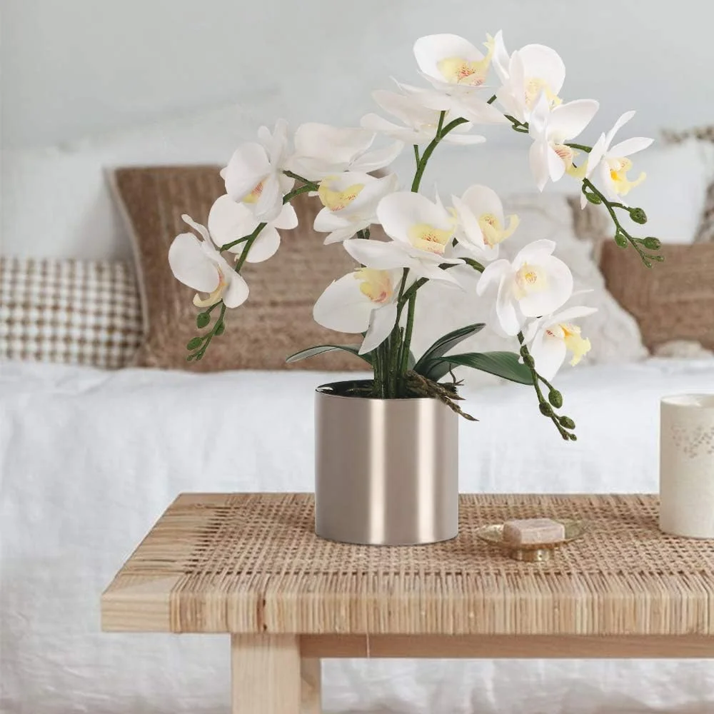 گل ارکیده مصنوعی LESING با گلدان، بونسای ارکیده سفید، گلدان گیاه فالانوپسیس ارکیده مصنوعی برای دکوراسیون منزل (سفید، گلدان نقره ای)