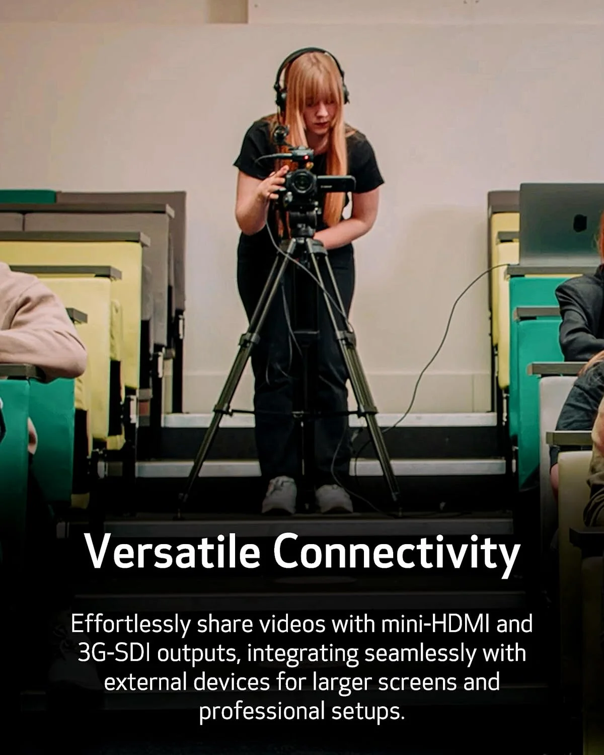 دوربین فیلمبرداری حرفه ای Canon XA75، فیلمبرداری، ضبط و پخش ویدئوهای 4K UHD، لنز زوم اپتیکال 15x، ترمینال 3G SDI و XLR، مشکی
