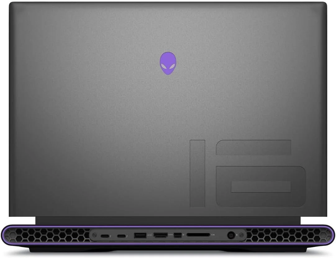 لپ تاپ گیمینگ Dell Alienware M16، پردازنده Intel I7-13700HX، رم 32 گیگابایت، حافظه SSD 1 ترابایت، کارت گرافیک NVIDIA® GeForce RTXâ„¢ 4070 8GB، صفحه نمایش 16 اینچ QHD+، ویندوز 11، رنگ Dark Metallic Moon - [16R1-ALN-CTO1-M16] (بازسازی شده)