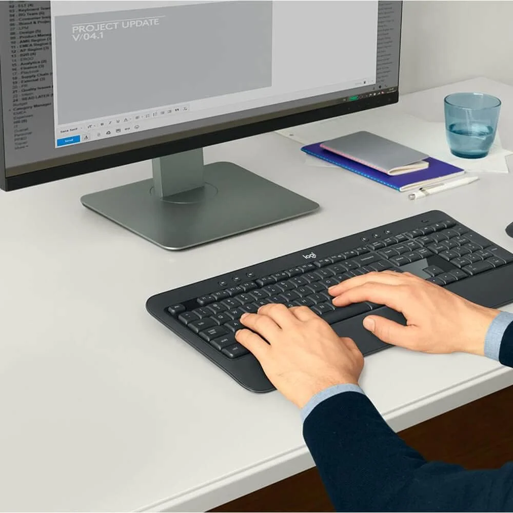 مجموعه کیبورد و ماوس بیسیم لاجیتک مدل MK540، مشکی، 18.5 x 7.9 x 2.9 مجموعه کیبورد و ماوس بیسیم لاجیتک مدل MK540، مشکی، 18.5 x 7.9 x 2.9