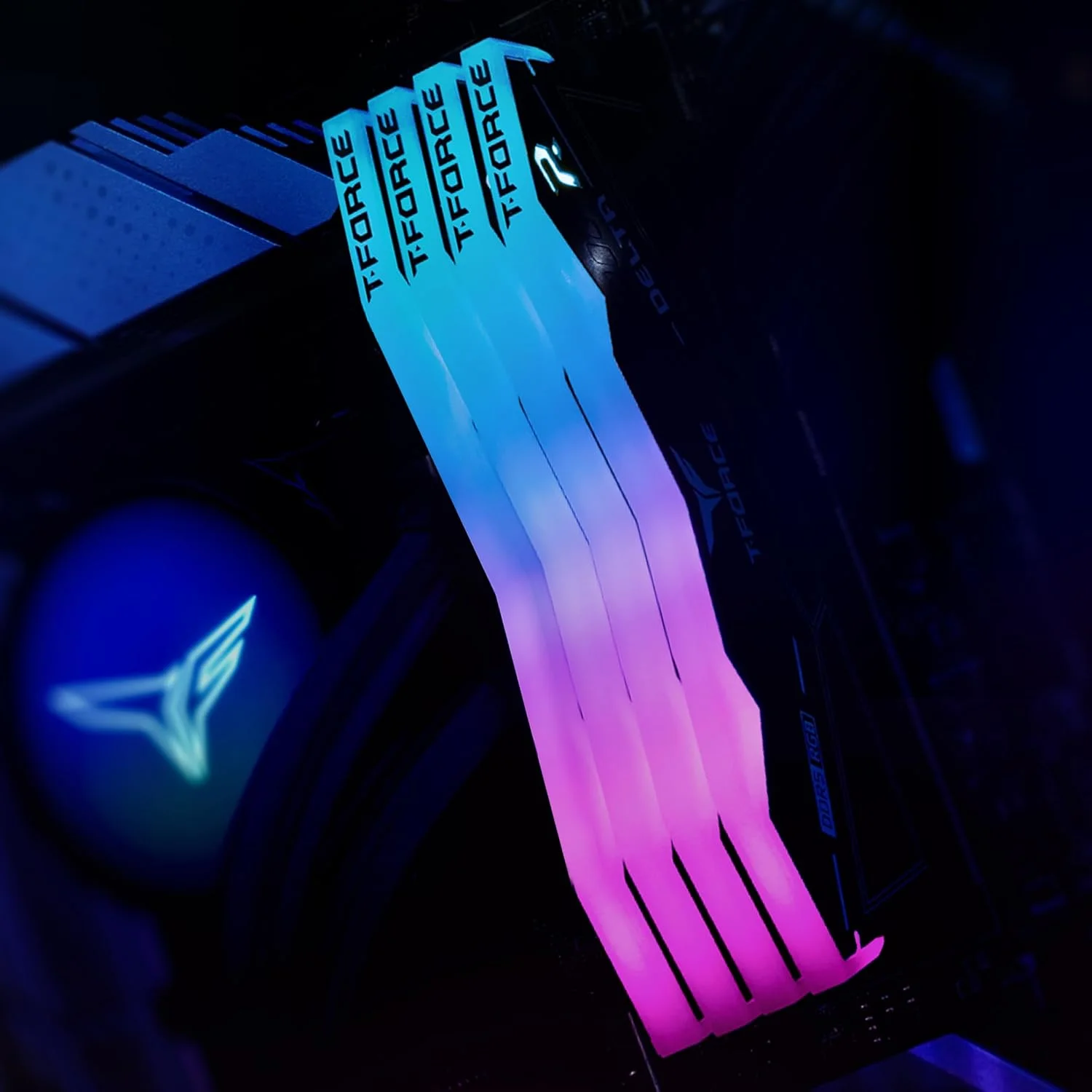 رم تیم گروپ دلتا سفید RGB DDR5 6000MHz 32GB (2x16GB) CL30 دو کاناله AMD Expo و Intel XMP سفید