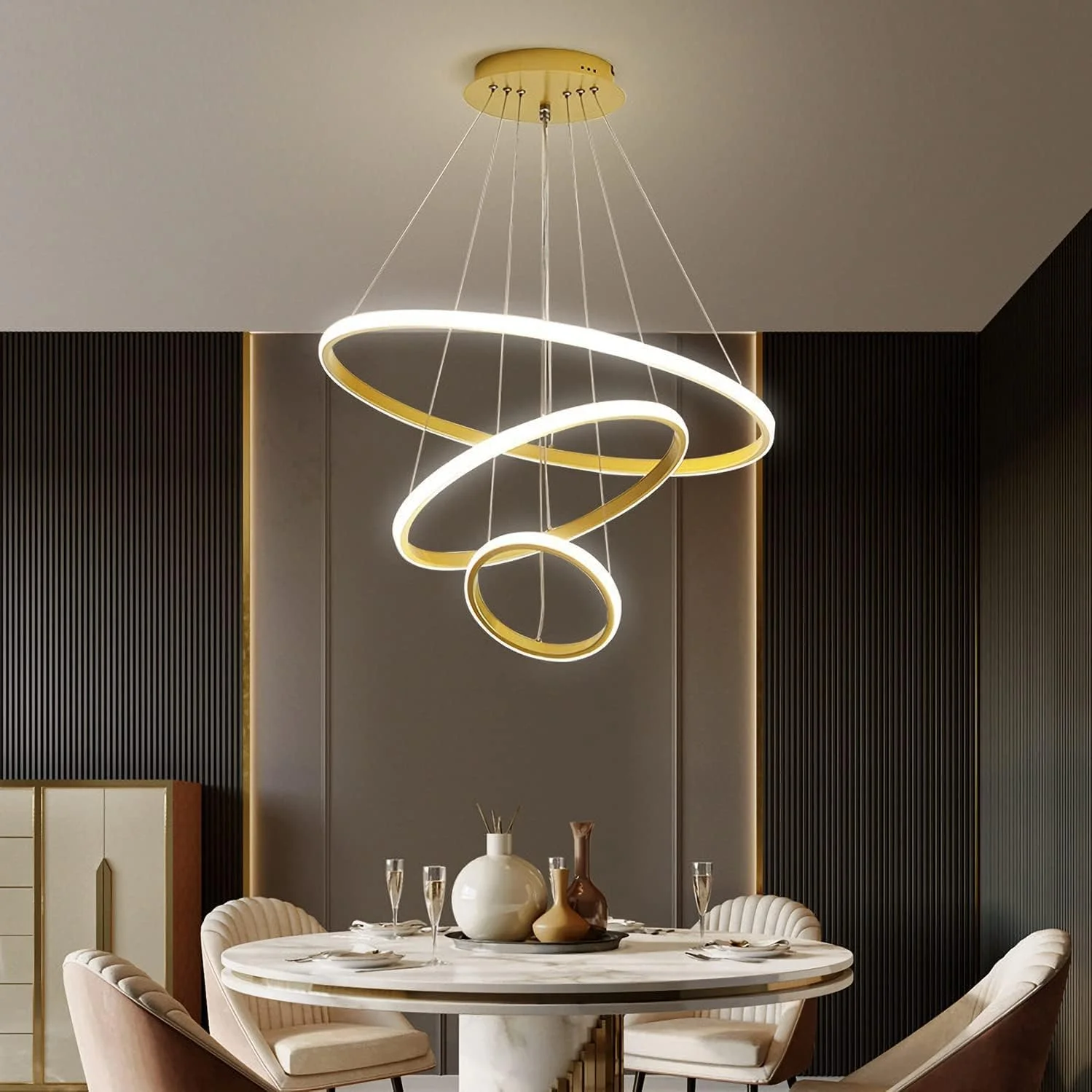 لوستر مدرن LED سه حلقه ای Forrio®، چراغ آویز LED، مناسب برای اتاق نشیمن، آشپزخانه، خانه های روستایی، لوسترهای با ارتفاع قابل تنظیم برای اتاق غذاخوری، اتاق خواب، راهرو (طلایی) لوستر مدرن LED سه حلقه ای Forrio®، چراغ آویز LED، مناسب برای اتاق نشیمن، آشپزخانه، خانه های روستایی، لوسترهای با ارتفاع قابل تنظیم برای اتاق غذاخوری، اتاق خواب، راهرو (طلایی)