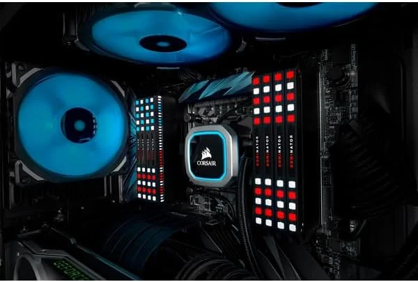 حافظه رم دسکتاپ CORSAIR DOMINATOR PLATINUM RGB 64GB (4x16GB) DDR4 3200 (PC4-25600) C16 1.35V - مشکی