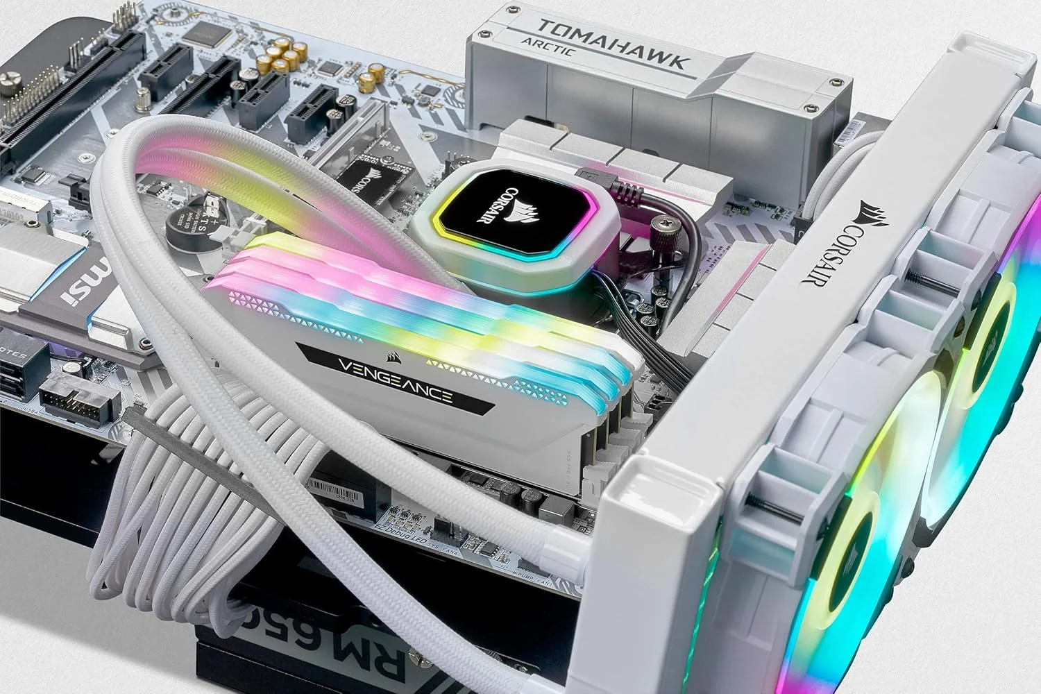 رم کامپیوتر CORSAIR VENGEANCE RGB PRO SL 32GB (4x8GB) DDR4 3600 (PC4-28800) C18 1.35V - سفید