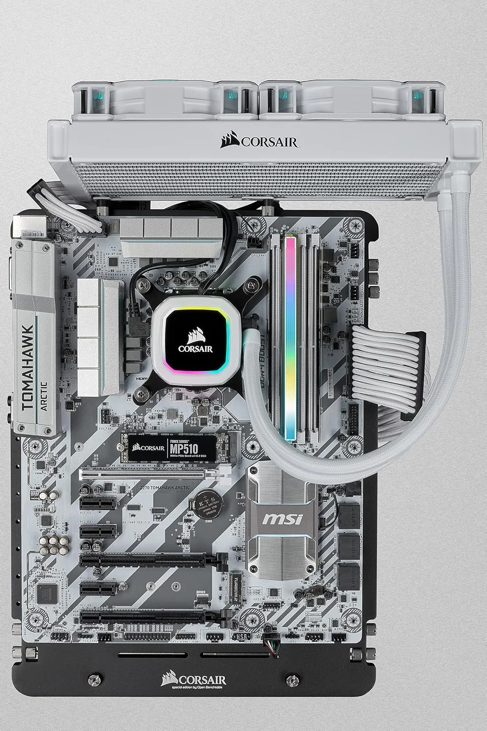 رم کامپیوتر CORSAIR VENGEANCE RGB PRO SL 32GB (4x8GB) DDR4 3600 (PC4-28800) C18 1.35V - سفید