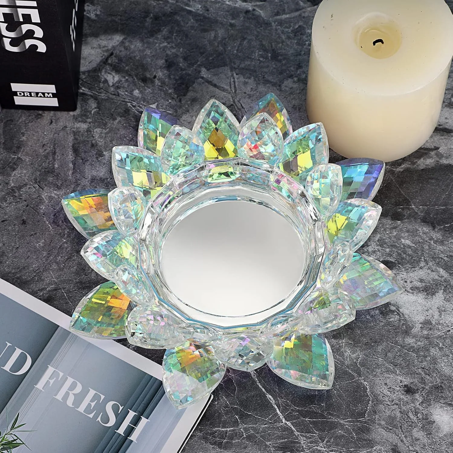 جاشمعی گل لوتوس کریستالی OwnMy برای شمع های استوانه ای تا قطر 3 اینچ، جاشمعی شیشه ای تزئینی گلبرگ لوتوس، جاشمعی وارمر، پایه شمع، چراغ شمعی برای دکوراسیون منزل، مهمانی عروسی، رنگ AB